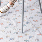 tapis imperméable anti dérapant blanc bleu orange vert motif tracteurs dinosaures moderne enfant