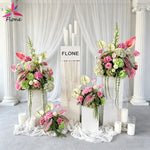 décoration événement mariage anniversaire hydrangea anthurium rose arrangement floral intérieur élégant moderne tropical vases