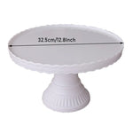 support gâteaux anniversaire blanc dentelle motifs floraux classique vintage niveaux assiettes carrées