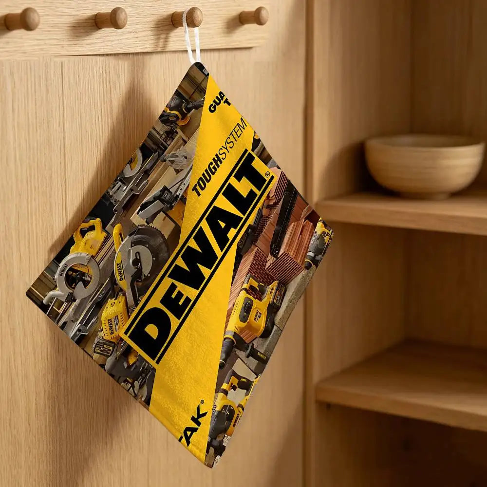 serviette cuisine jaune noir logo dewalt étoiles dorées séchage rapide pratique moderne
