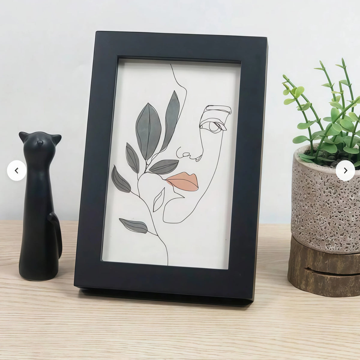 cadre photo moderne minimaliste noir rectangle texturé plastique transparent ouverture bascule support bois
