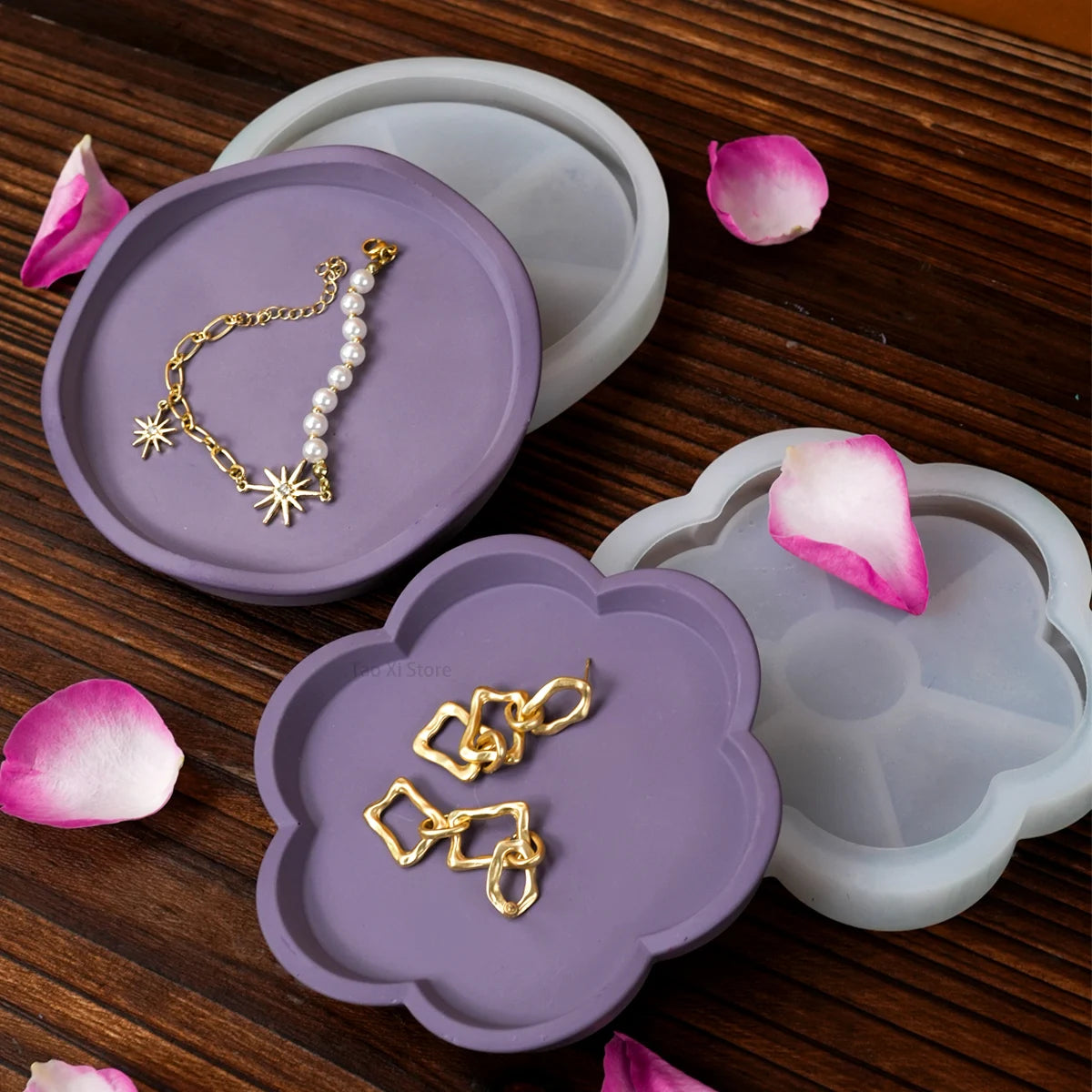 plateau bijoux silicone forme fleur violet beige blanc moderne minimaliste
