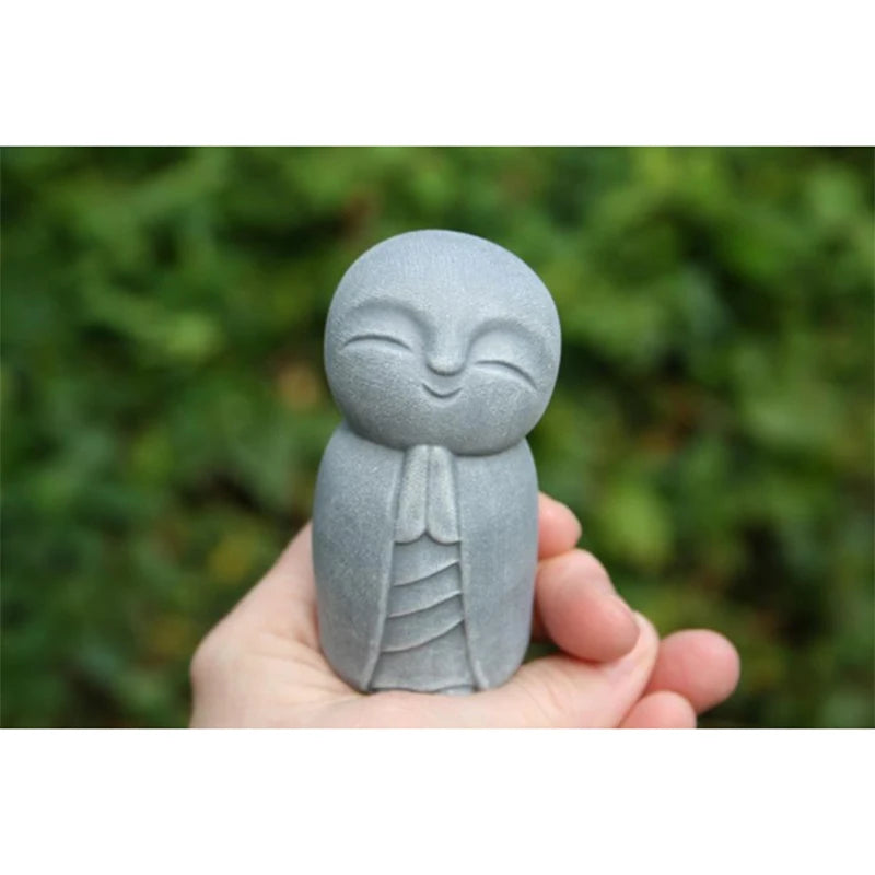 statuette bouddha jizo résine gris clair minimaliste moderne décoration jardin sans motif opaque