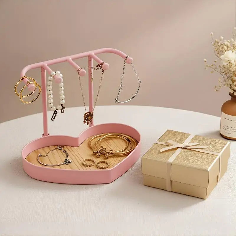 rangement bijoux bois moderne rose noir coeurs bracelets boucles doreilles colliers bagues