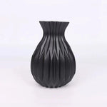 vase moderne blanc noir rayures verticales décoration intérieure table salon mariage
