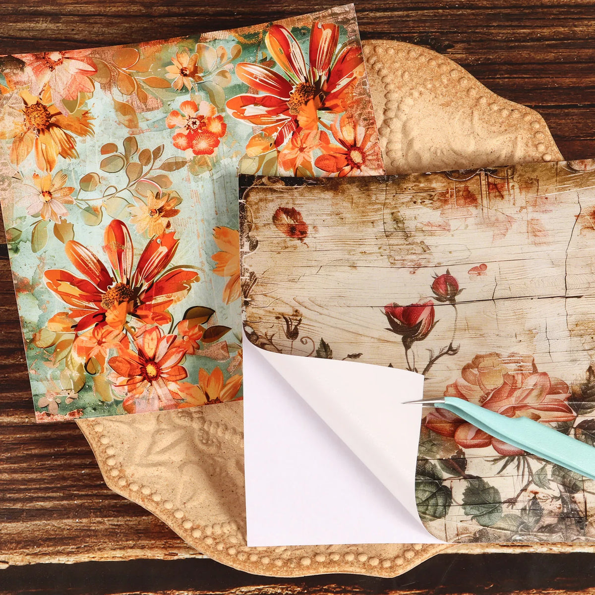 serviettes imprimées multicolores fleurs vintage roses pivoines marguerites bois patiné set table