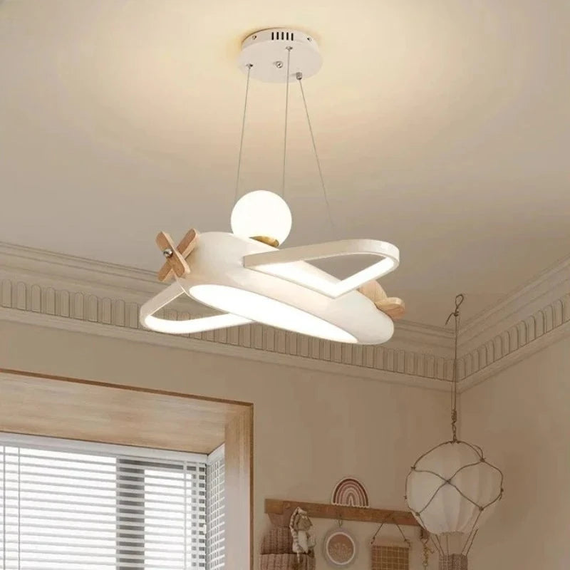 lampe suspendue moderne avion forme bois blanc chambre enfant enfantin chaînes fixées