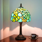 lampe table tiffany feuilles stylisées verre teinté vert bleu jaune brun mosaïque vitrail moderne