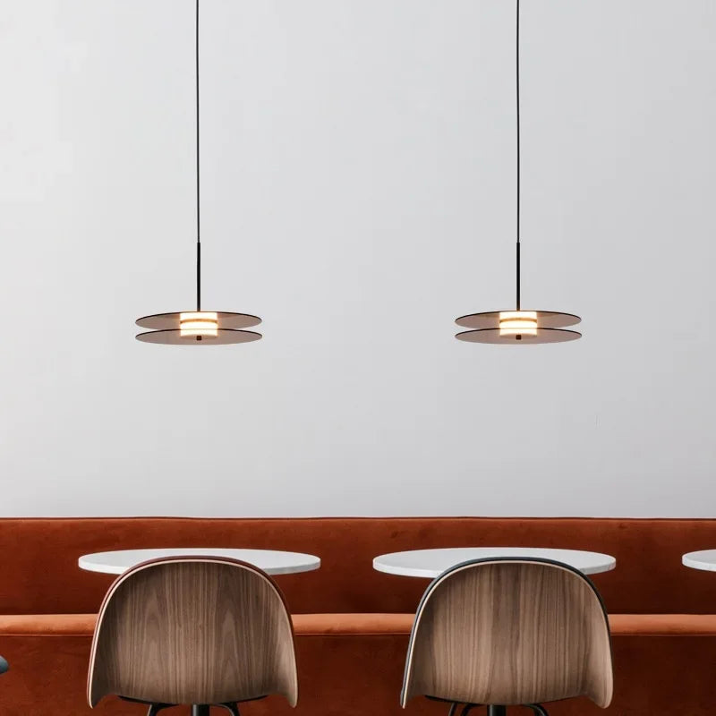 lampes suspendues modernes minimalistes suspension câble noir disque translucide chambre salon étude