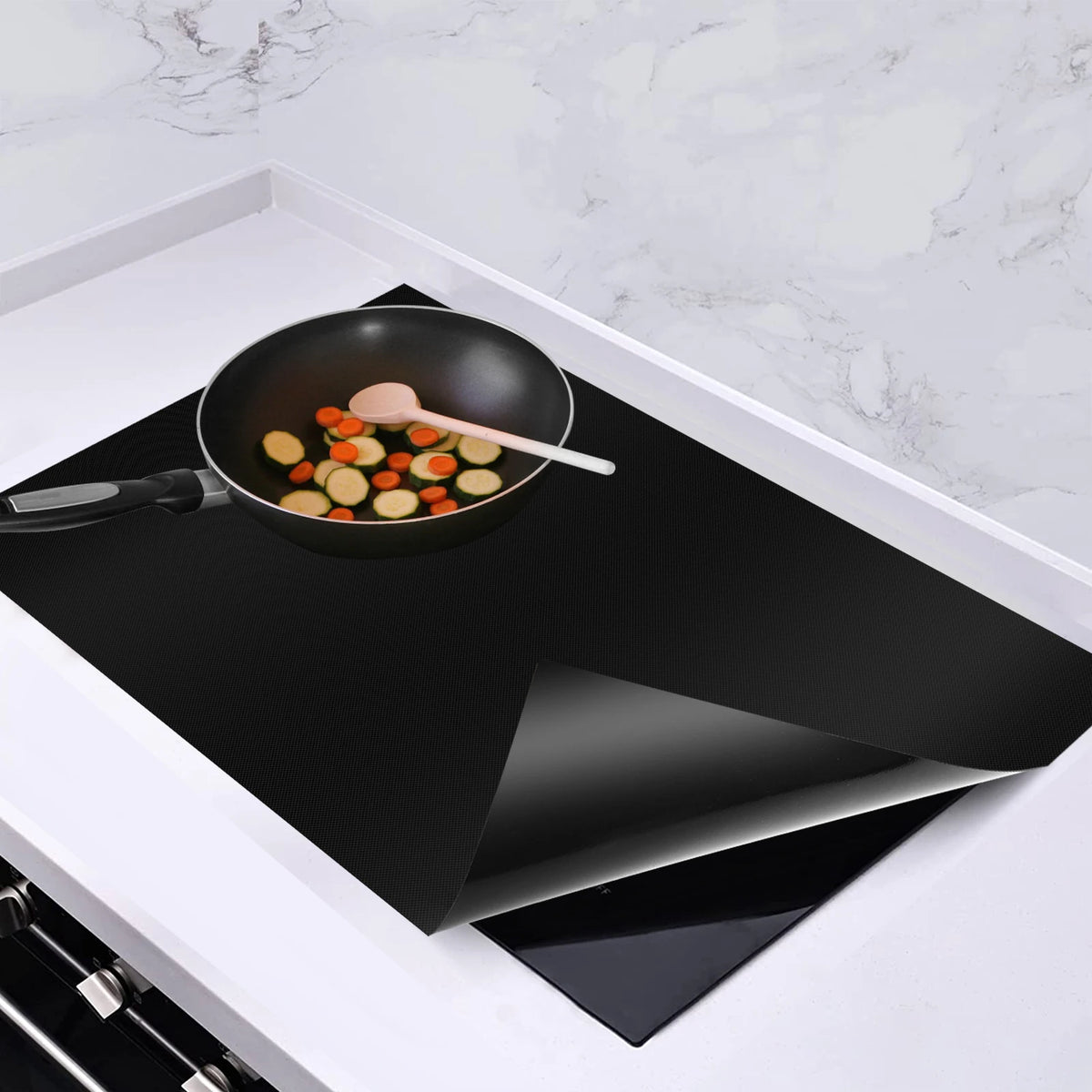 tapis cuisson induction silicone noir résistant 52x78cm moderne non adhésif protecteur multiprise