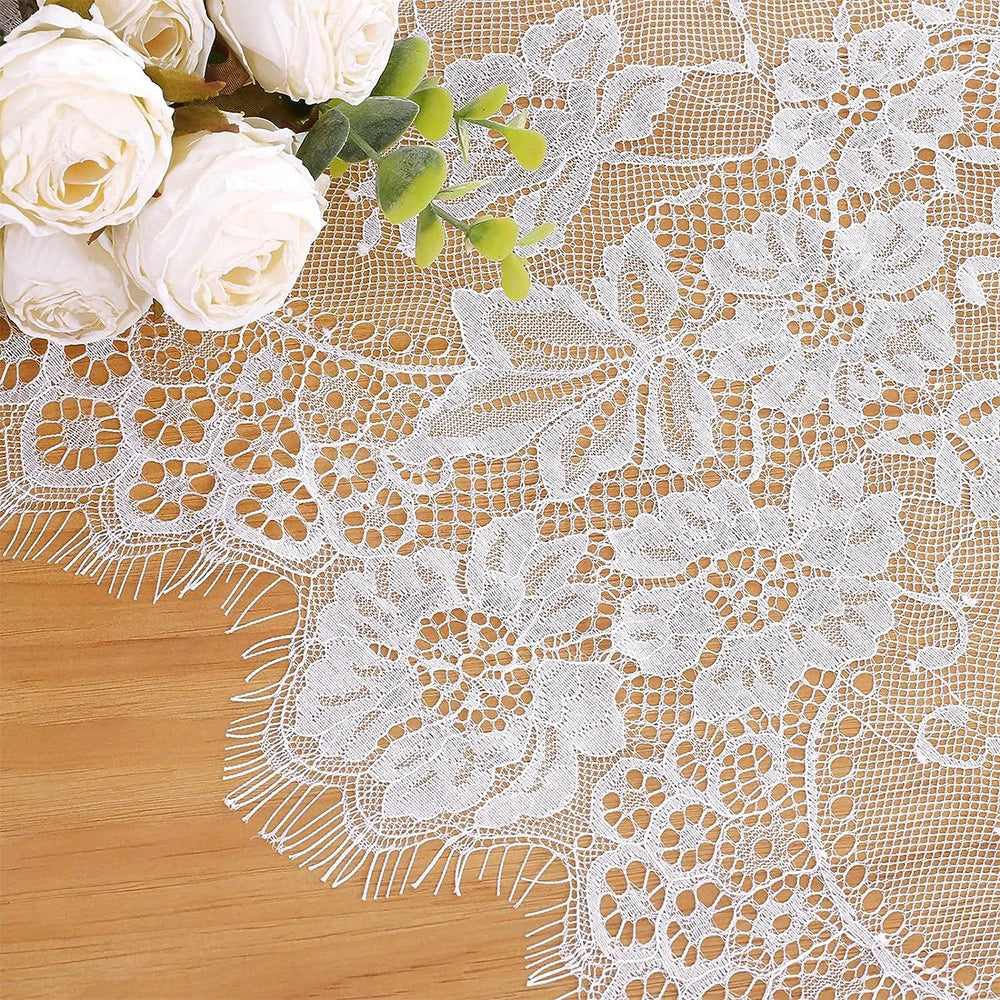 nappe dentelle blanche mariage transparente romantique boho décoration table réutilisable festive fleurs argentées