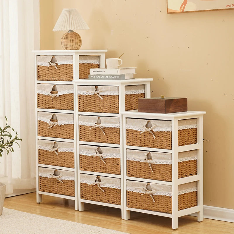 meuble tiroirs blanc rustique paniers osier tissu beige vintage chambre coucher minimaliste moderne