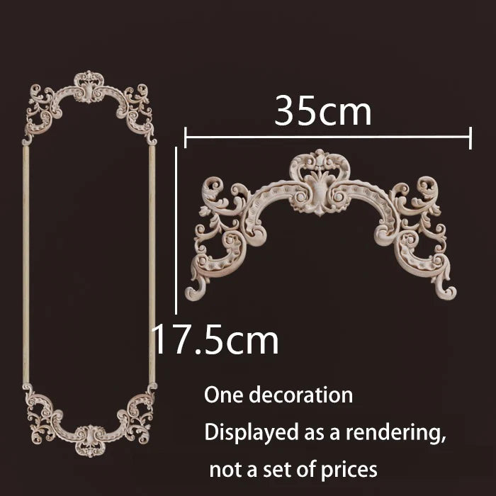 ornement mural bois blanc sculpture baroque fleurs motif classique décoration maison ancien décor