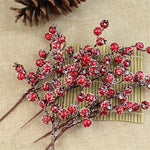 décoration noël baies rouges branches artificielles intérieur maison anniversaire festive mousse rouge blanc