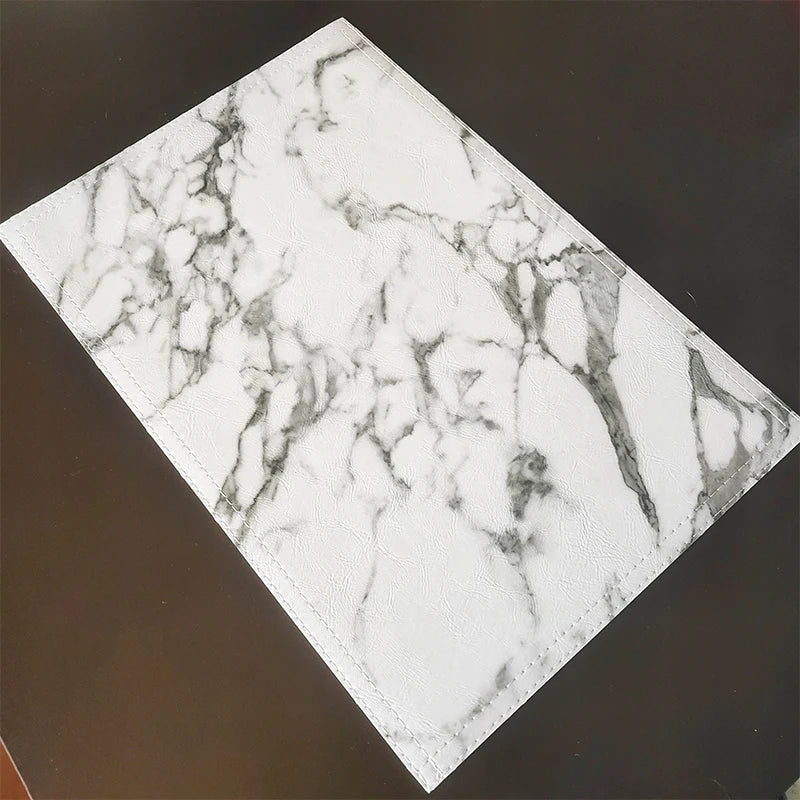 serviettes table marbre modernes adhésives blanches noires minimalistes
