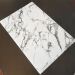 serviettes table marbre modernes adhésives blanches noires minimalistes