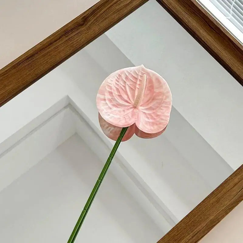 décoration intérieure fleurs artificielles rose verte feuilles modernes minimalistes chambre fête