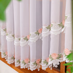 rideau transparent brodé fleurs dentelle romantique tissu plissé blanc rose vert chambre salonhôtel