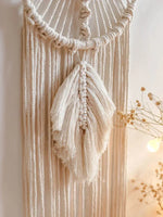 tapisserie murale macramé dreamcatcher plume franges bohème artisanal chambre enfant decoration
