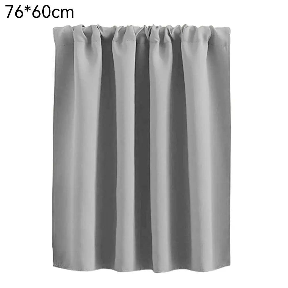 rideau blackout uni plissé moderne noir gris cuisine chambre volet tissu opaqué tringle