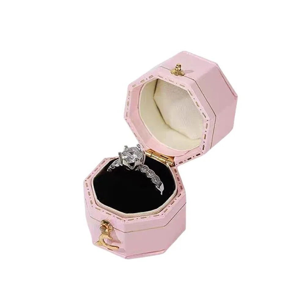 boîtes bijoux simili cuir classiques couleurs vert bordeaux rose anneaux mariage
