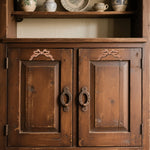 décoration murale bois sculptée classique beige clair maison meubles armoires portes miroirs