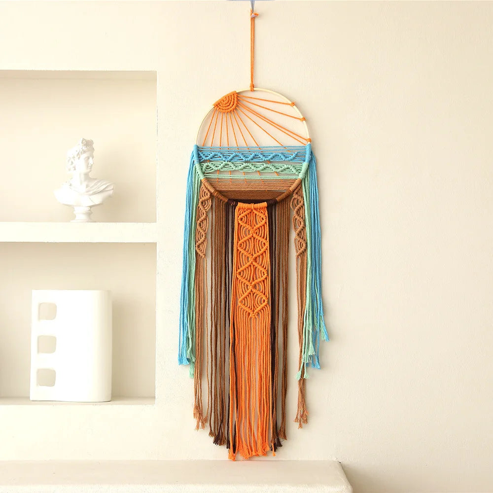 décoration murale bohème dreamcatcher macramé géométrique orange bleu marron artisanal chambre salon