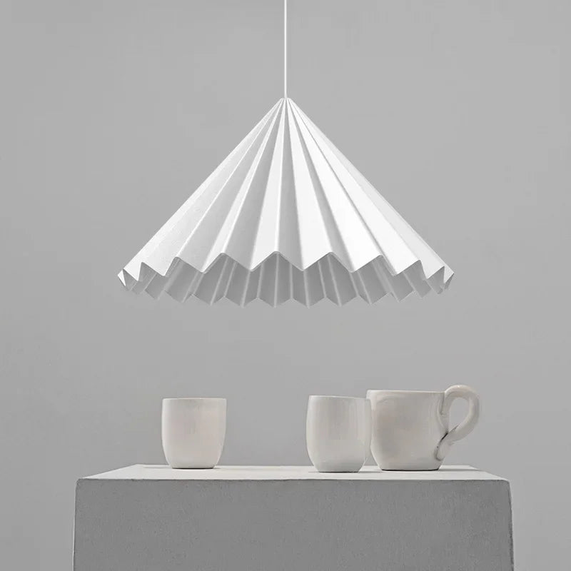 suspension plissée résine noir blanc moderne minimaliste éclairage salon étude chambre