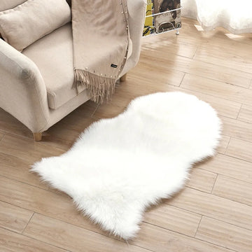 tapis blanc fourrure synthétique moderne polyester lavable vinyle sans BPA chambre maison