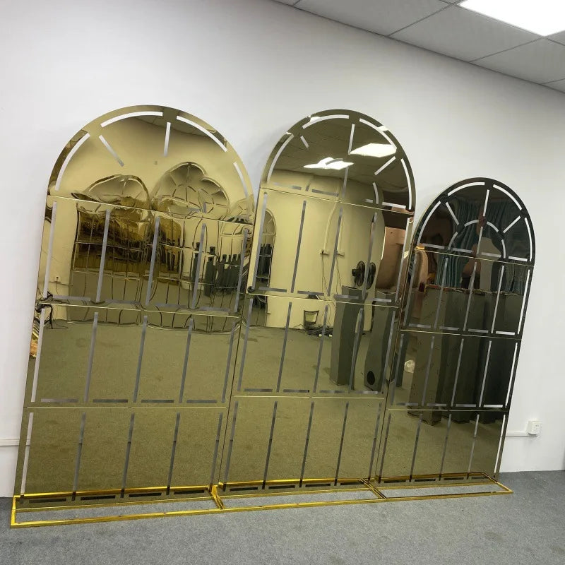miroir cadre doré géométrique classique ligne verticale décoration intérieure mariage anniversaire événement baptême
