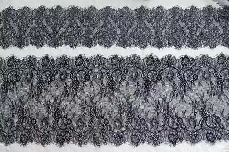 dentelle polyester fine blanc noir floral mariage décoration classique translucent 25cm 13cm echangable echangable