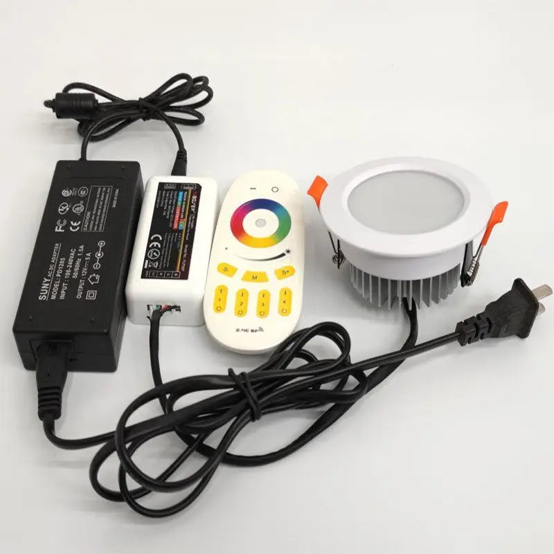 Spot LED moderne 12W RGBW télécommande câble alimentation blanc grille aluminium