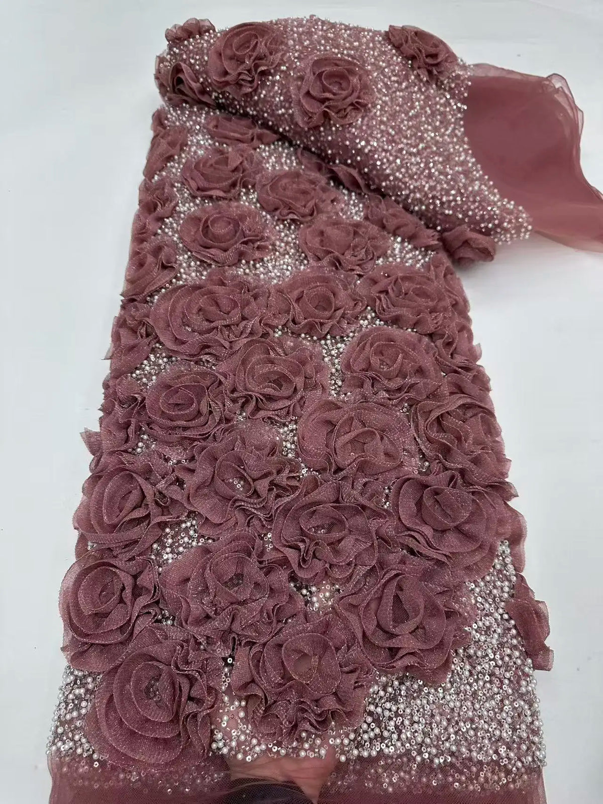 tissu dentelle luxueux roses relief strass couleur vert rose beige bleu rouge noir opacité