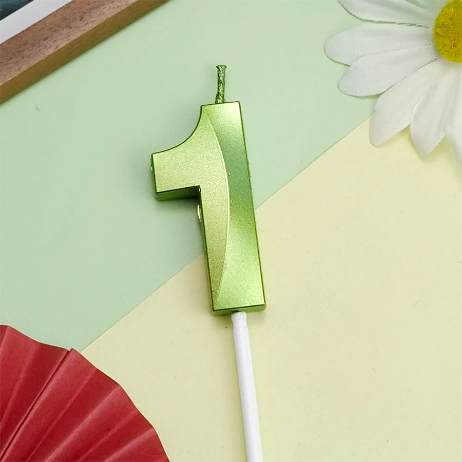 bougies vertes chiffres anniversaire moderne opalescent emballage happy birthday festive minimaliste