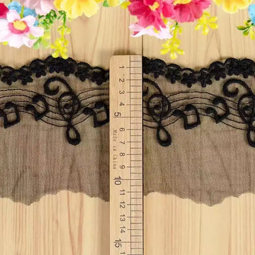 ruban dentelle blanc notes musicales fleurs bordure ajourée classique romantique polyester coton 14cm 5mètres
