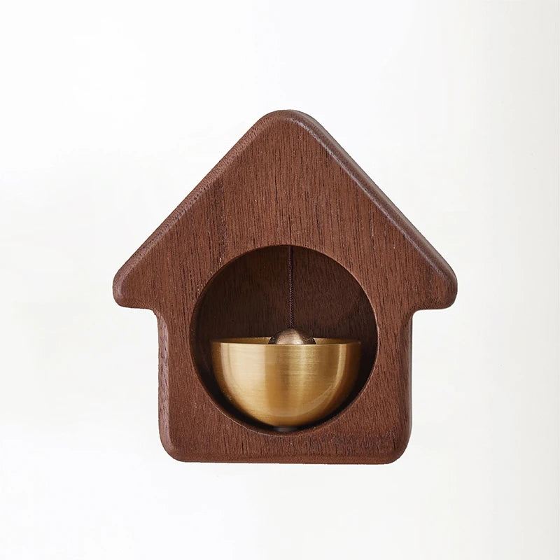 porte couverts bois foncé moderne couverts dorés texture brillante