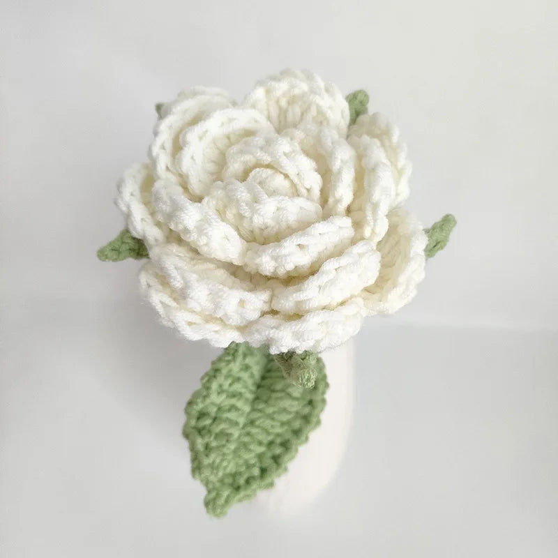 bouquet fleurs tricotées main blanc rose vert artisanal intérieur mariage anniversaire