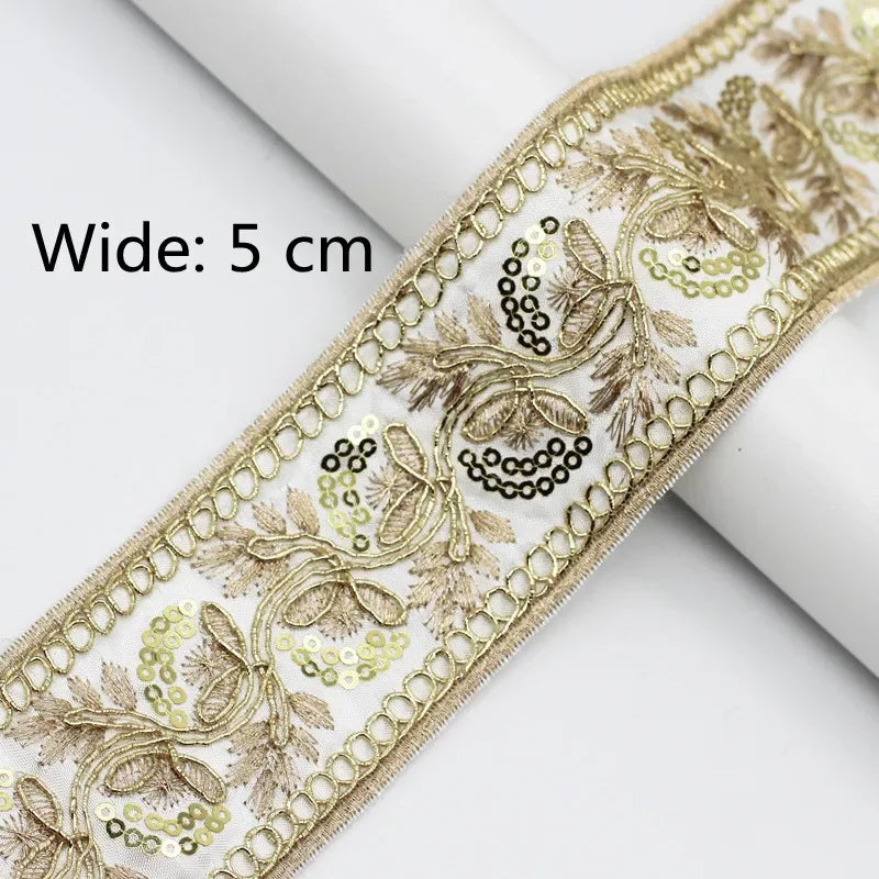 ruban decoratif brode floral paillettes dorées sequins blanc polyestere ecologique