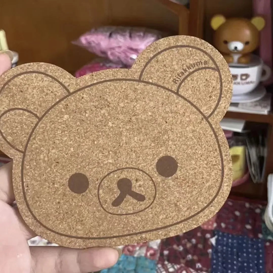 décoration murale kawaii ours mignon porte clés peluche polaroid pâtisserie liège texture granuleuse enfantin