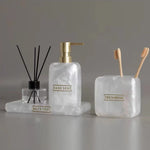 ensemble salle bain blanc or marbre moderne brosse dents savon pompe plateau rangement