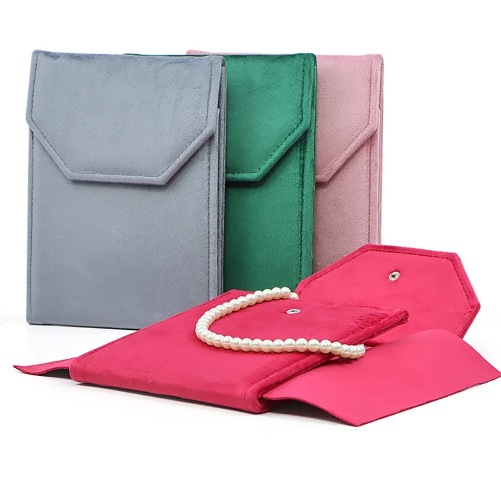 porte bijoux velours vert bleu gris rose rouge classique collier portable sac rangement