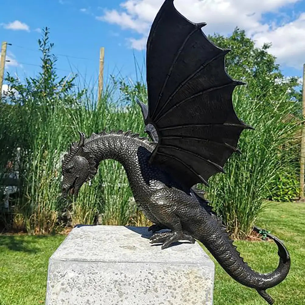 statue dragon résine détaillée jardin extérieur bronze écorce ailes veinées fantastique mythe
