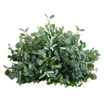 décoration florale artificielle mariage vert blanc doré feuilles fleurs minimaliste intérieur événement