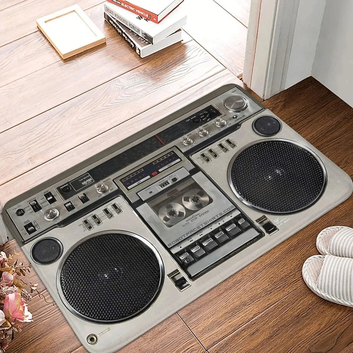 tapis vintage gris clair motif radio haut parleurs décoration maison chambre salon