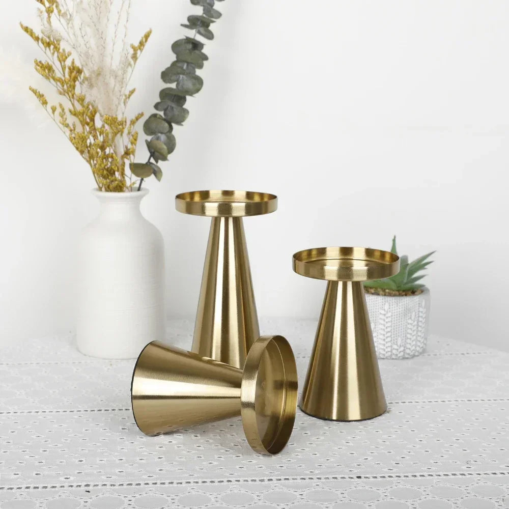 supports bougie moderne or bougies fleurs séchées vase céramique blanc deco intérieure valentin mariage