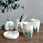 ensemble vaisselle salle bain blanc motifs floraux moderne distributeur savon tasses dents bol savon