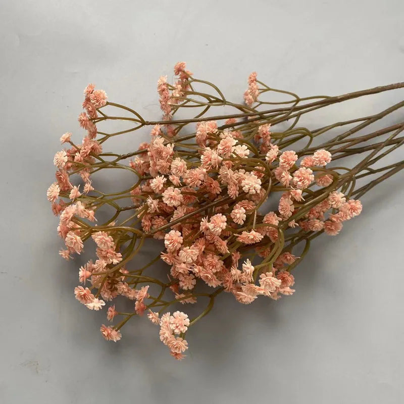 bouquet artificiel fleurs roses blanches marrons rouges petite fleurs rondes naturel minimaliste decoration maison