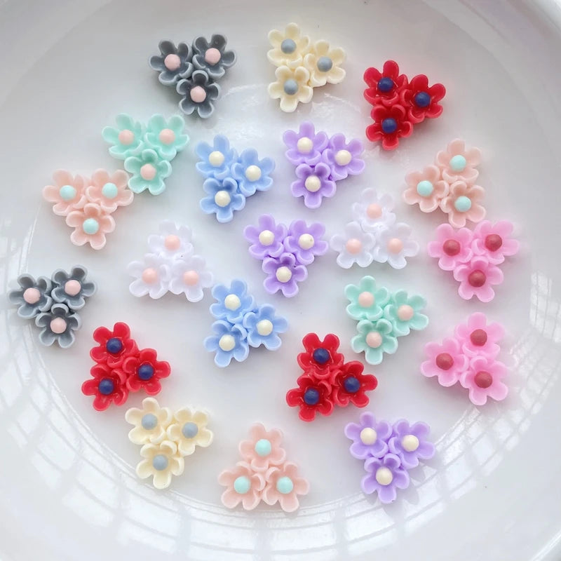 paillettes résine fleurs artificielles miniatures ornements pétale centre rouge rose violet bleu gris beige