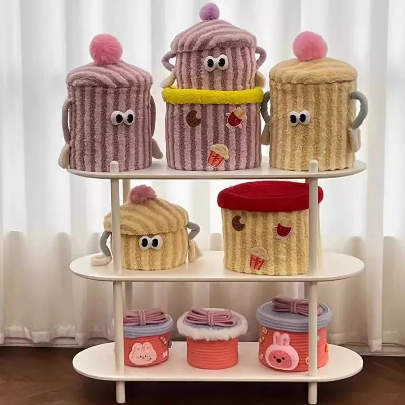 pouf enfant décoratif tissu motif animaux pompons couleurs vives rangement chambre jouets chambre enfant