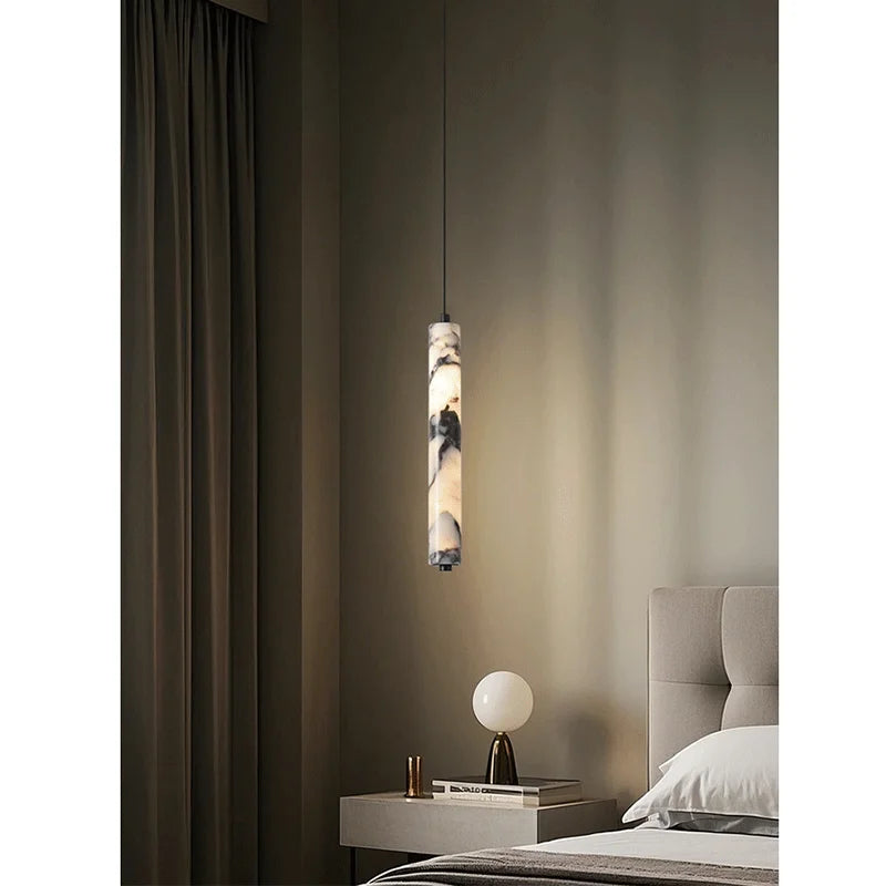lampe suspendue moderne pierre marbrée salon chambre noire blanche beige éclairage led